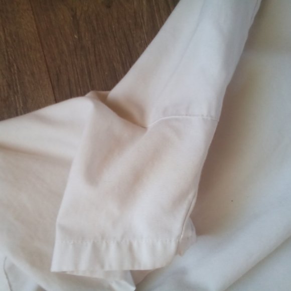 EUC WHITE BUTTON UP SHIRT - Picture 2 of 6